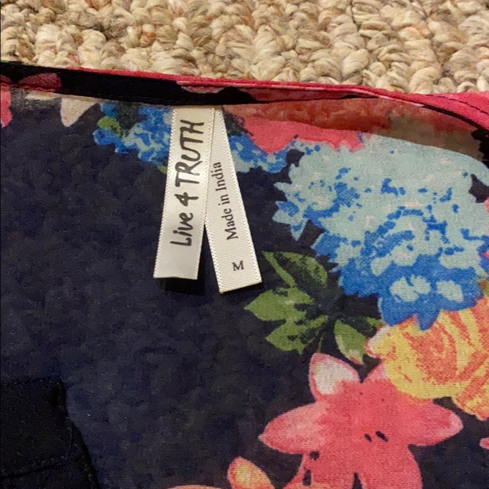 Flower blouse - Picture 2 of 2